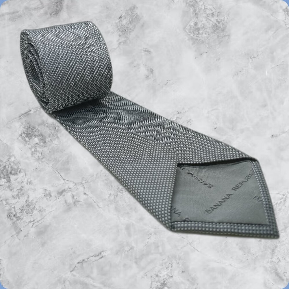 Vintage Banana Republic gray tie